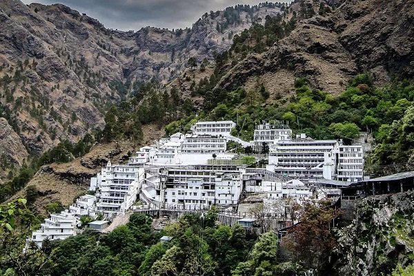 9 Days Kashmir Tour with Vaishno Devi Yatra